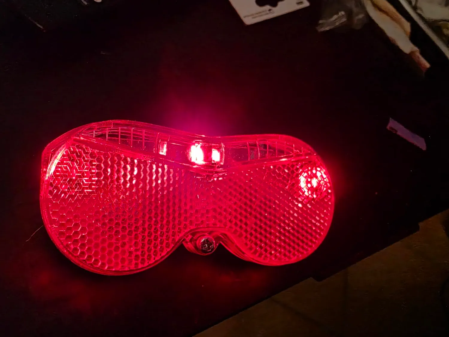 Fischer LED-Rückleuchte Gepäckträger Batterie mit Reflektor