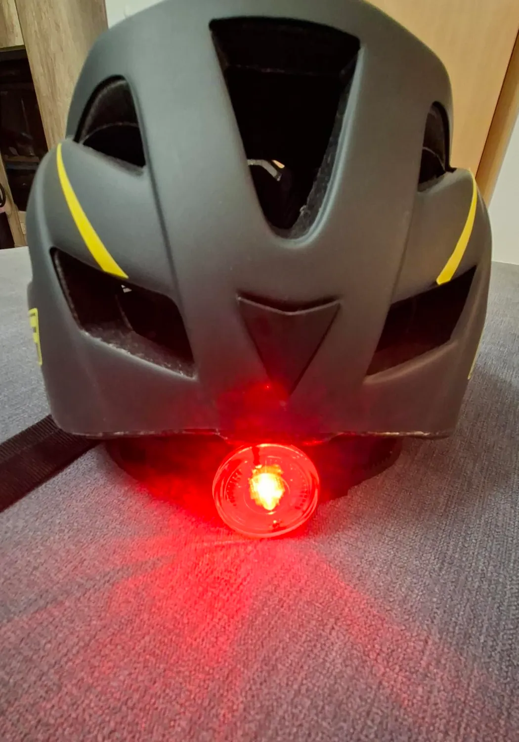 Fischer Urban Lano Fahrradhelm Schwarz S/M mit Licht