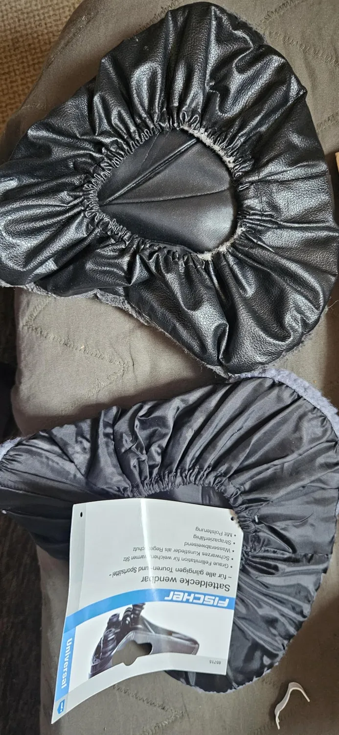Fischer 2-in-1 Sattelbezug Fell/Kunstleder schwarz gepolstert