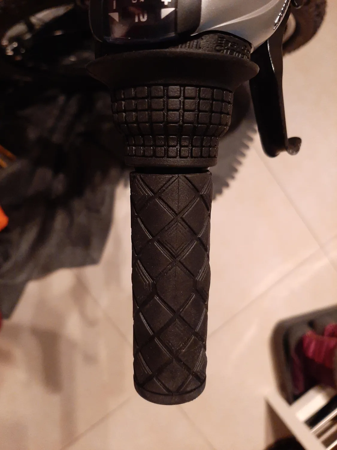 Fischer Lenkergriffe 85754 schwarz kürzbar Drehgriff