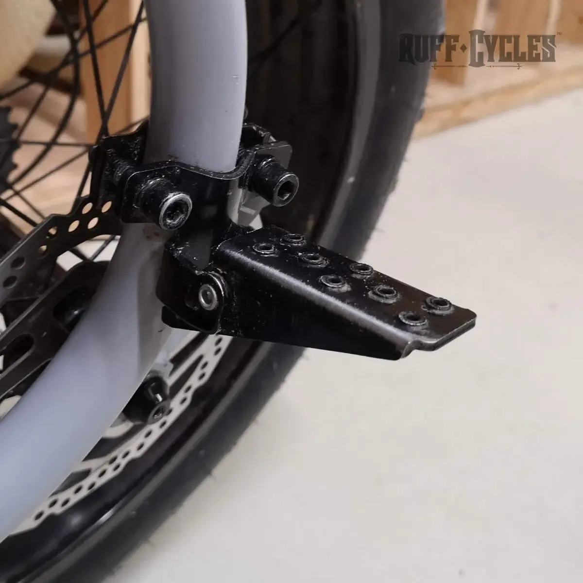 Ruff Cycles Lil’Buddy Fußrasten Schwarz klappbar