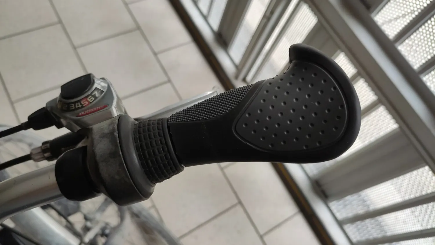 Fischer Ergonomisch Fahrradlenkergriffe Schwarz Gel 1 Paar