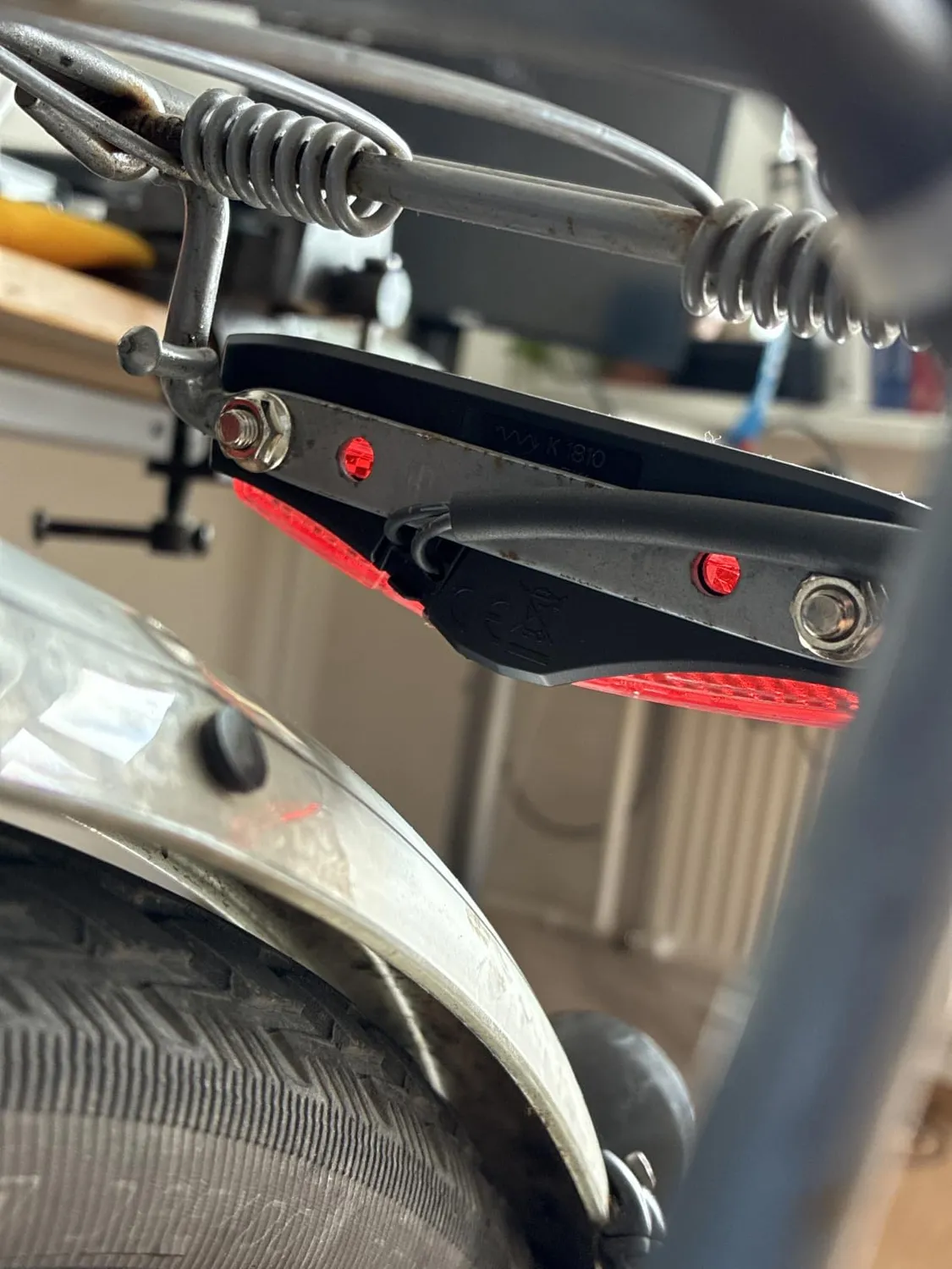 Fischer Dynamo LED-Rückleuchte Gepäckträger rot StVZO