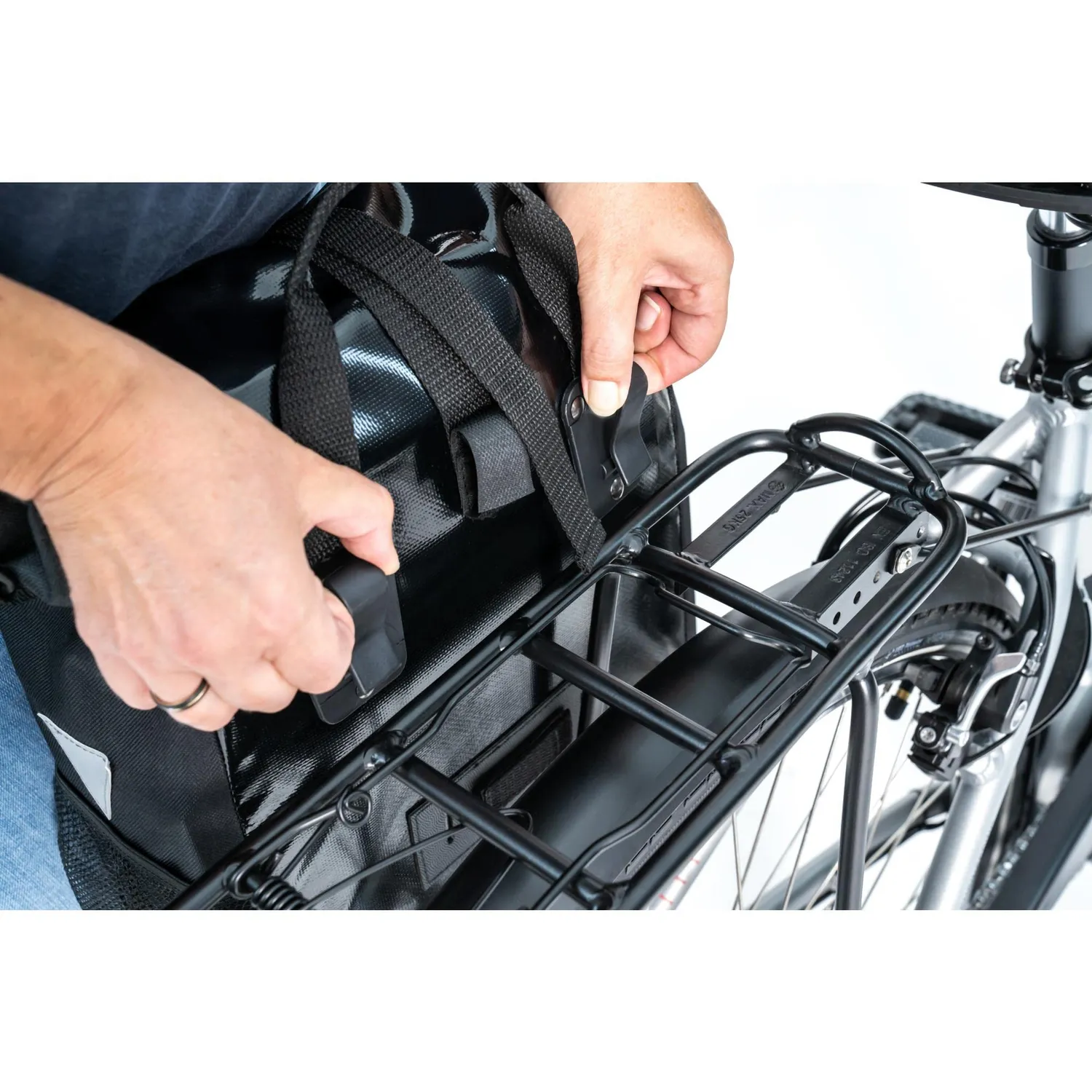 Fischer Kurier Gepäckträgertasche 18 Liter wasserabweisend