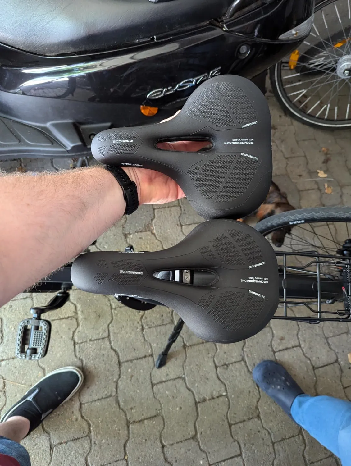 Fischer R.e.Med Memory Foam Fahrradsattel schwarz ergonomisch