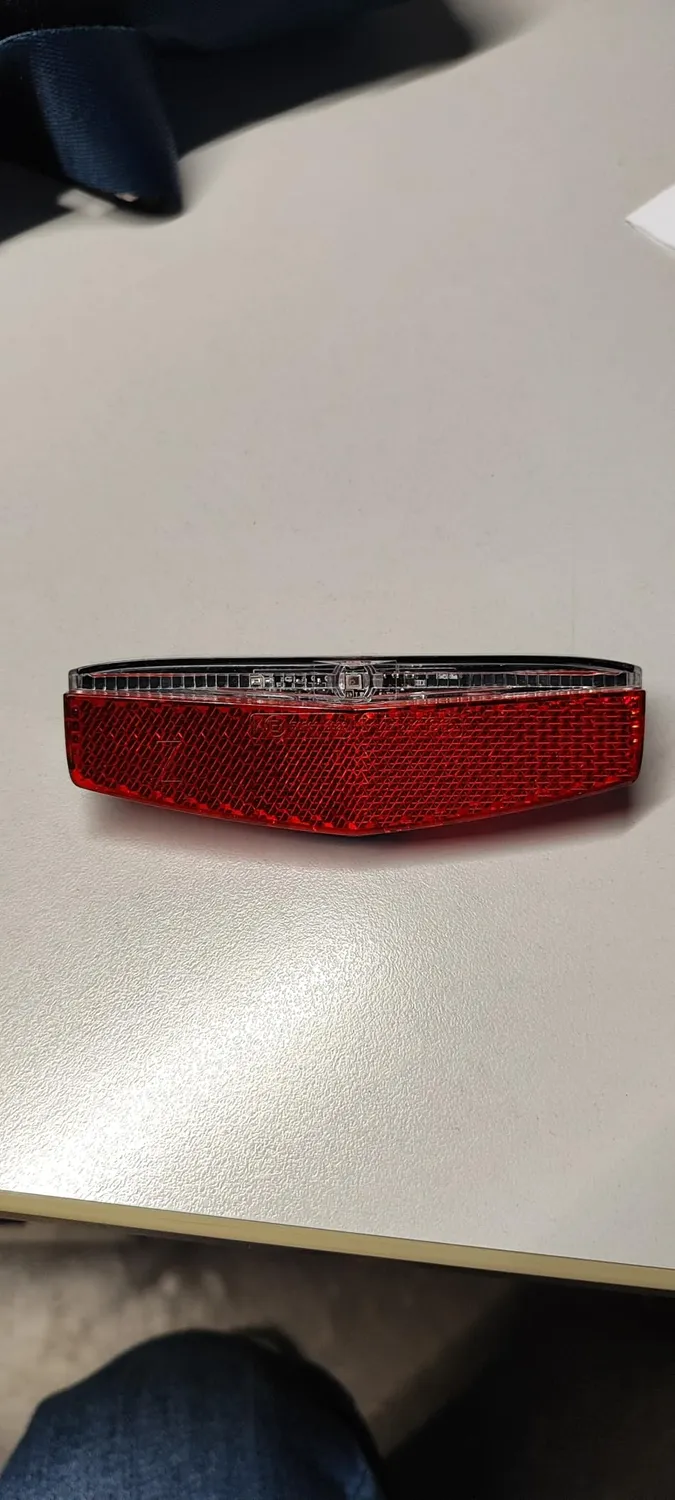 Fischer Dynamo LED-Rückleuchte Gepäckträger rot StVZO