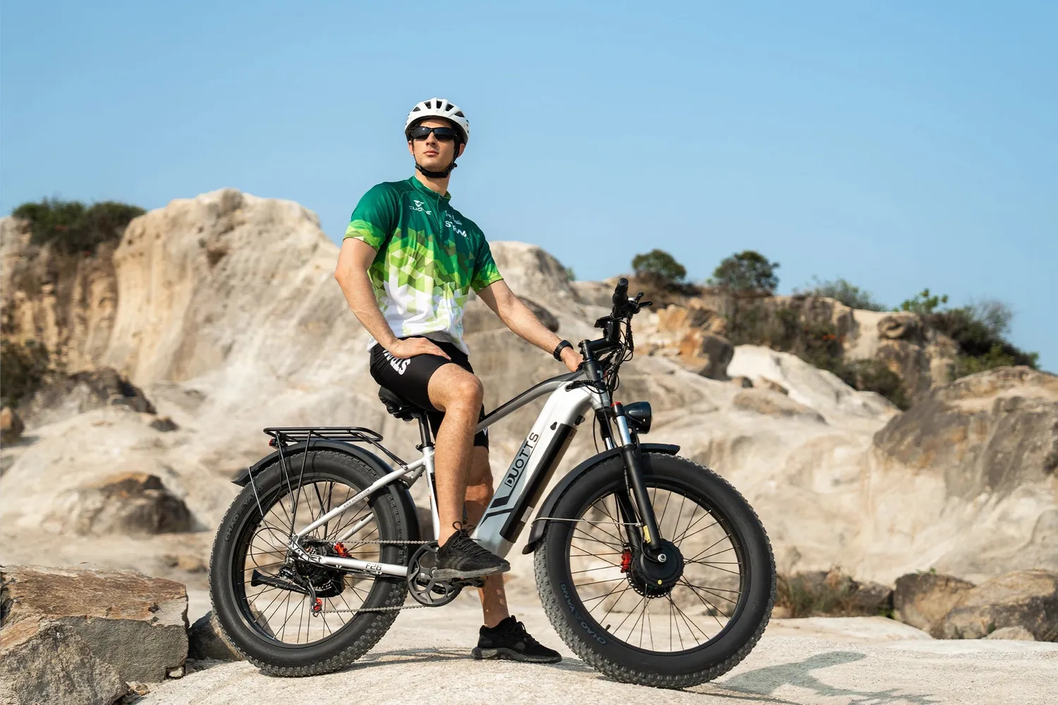 DUOTTS F26 E-Bike Fatbike Schwarz-Rot große Reichweite