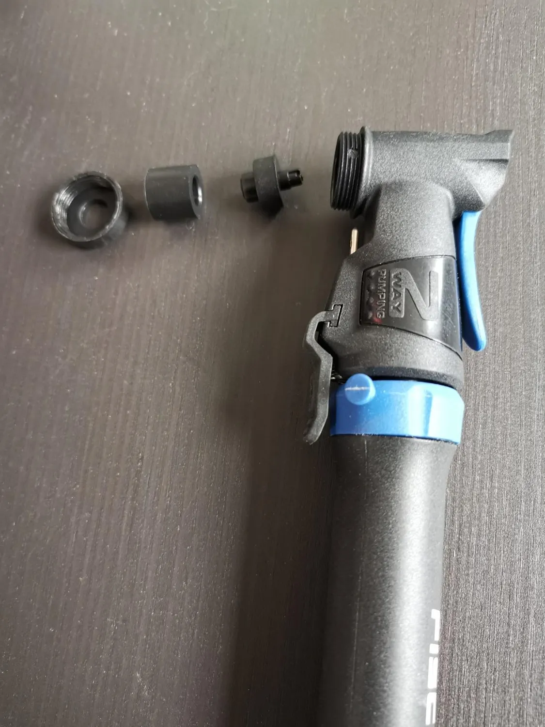 Fischer 85593 Mini-Pumpe Doppelhub schwarz Ventile