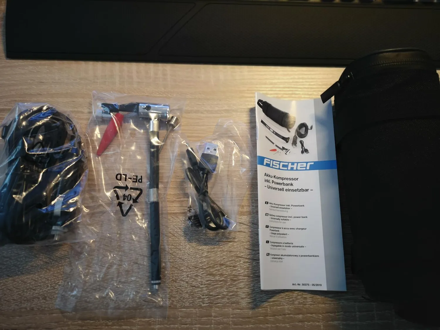 Fischer Akku-Kompressor Luftpumpe 3 Bar Powerbank Display