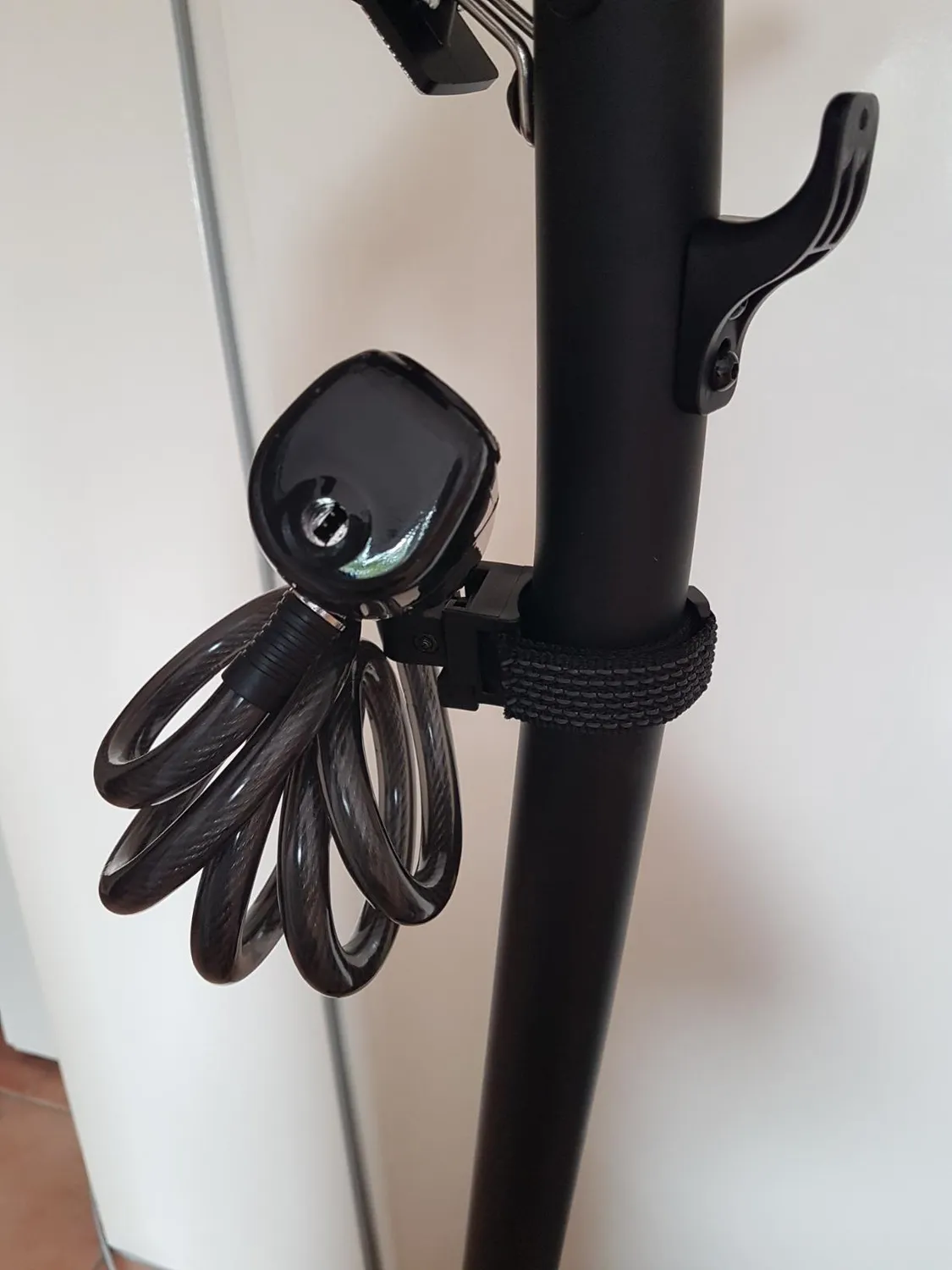 Fischer 85908 Spiralschloss 120 cm mit Alarm schwarz
