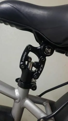 DUOTTS F26 SR Suntour Federsattelstütze gefedert